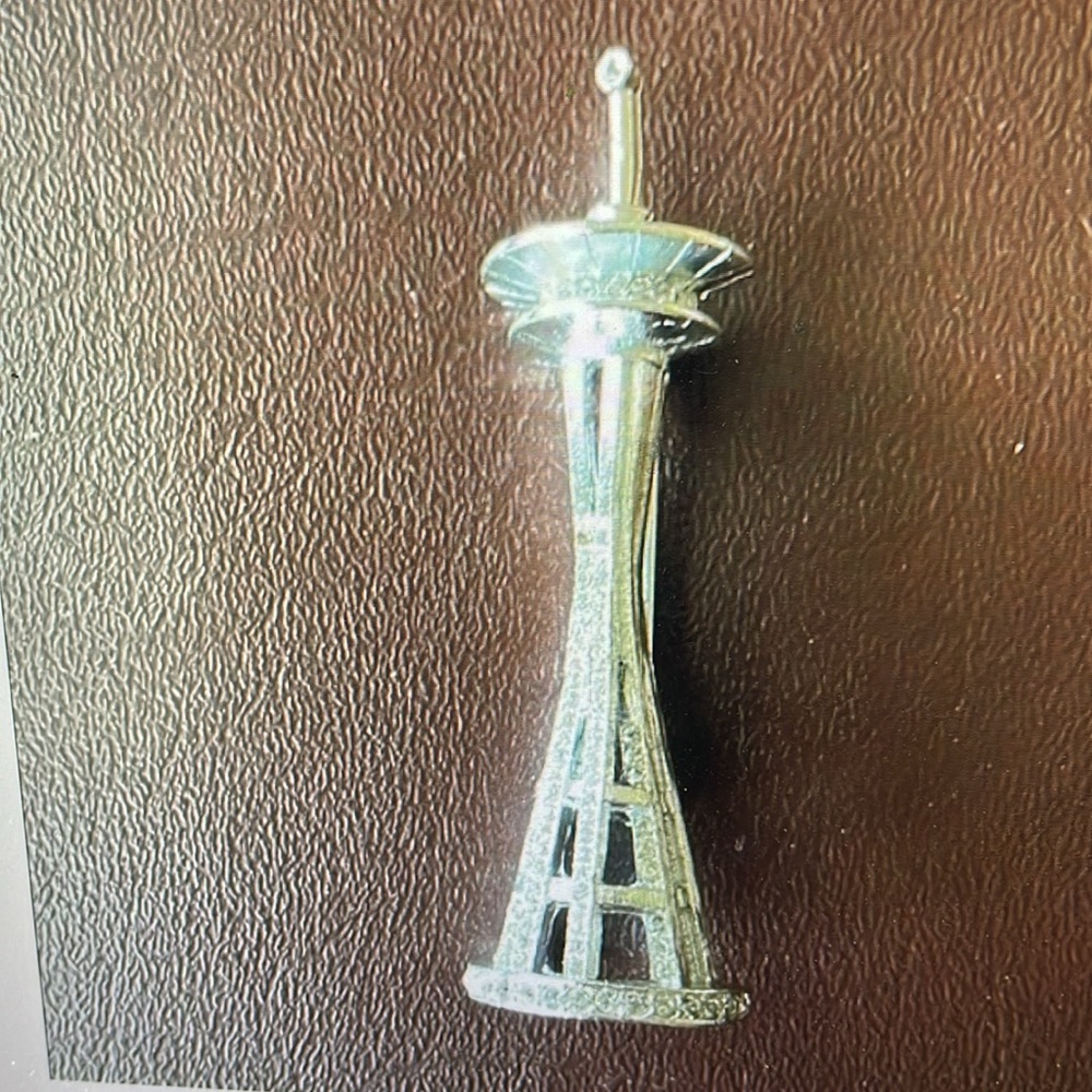 VTG Silver Rhinestone Space Needle Brooch